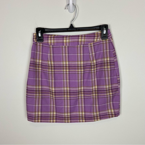 Superdown Dione Blazer Skirt Set in Purple - Picture 7 of 12